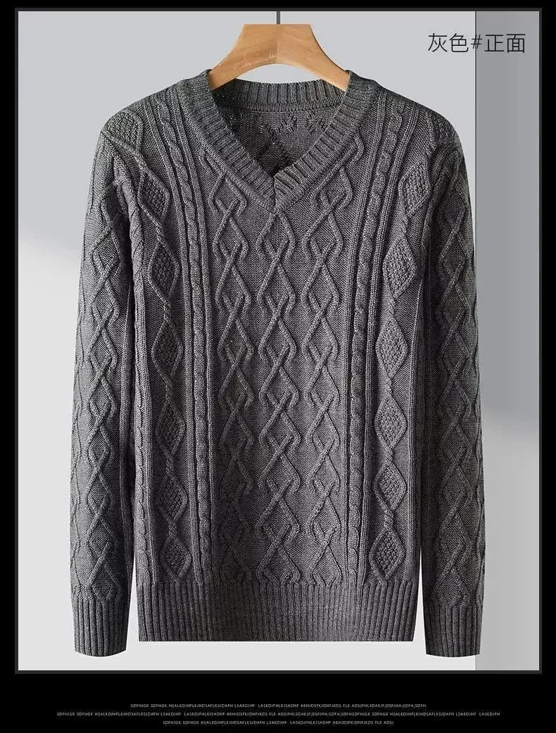 2024 New Autumn and Winter High-end Pullover Chicken Heart Neck Jacquard Long Sleeved Casual Loose and Thickened Men's Sweater