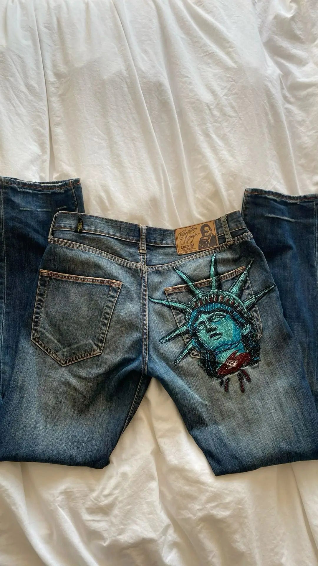 High Waist Wide Leg Denim Jeans with Statue of Liberty Diamond